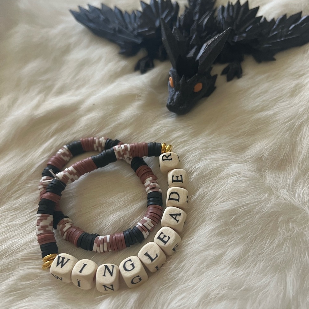 Fourth Wing, Iron Flame, Onyx Storm bracelets customizable